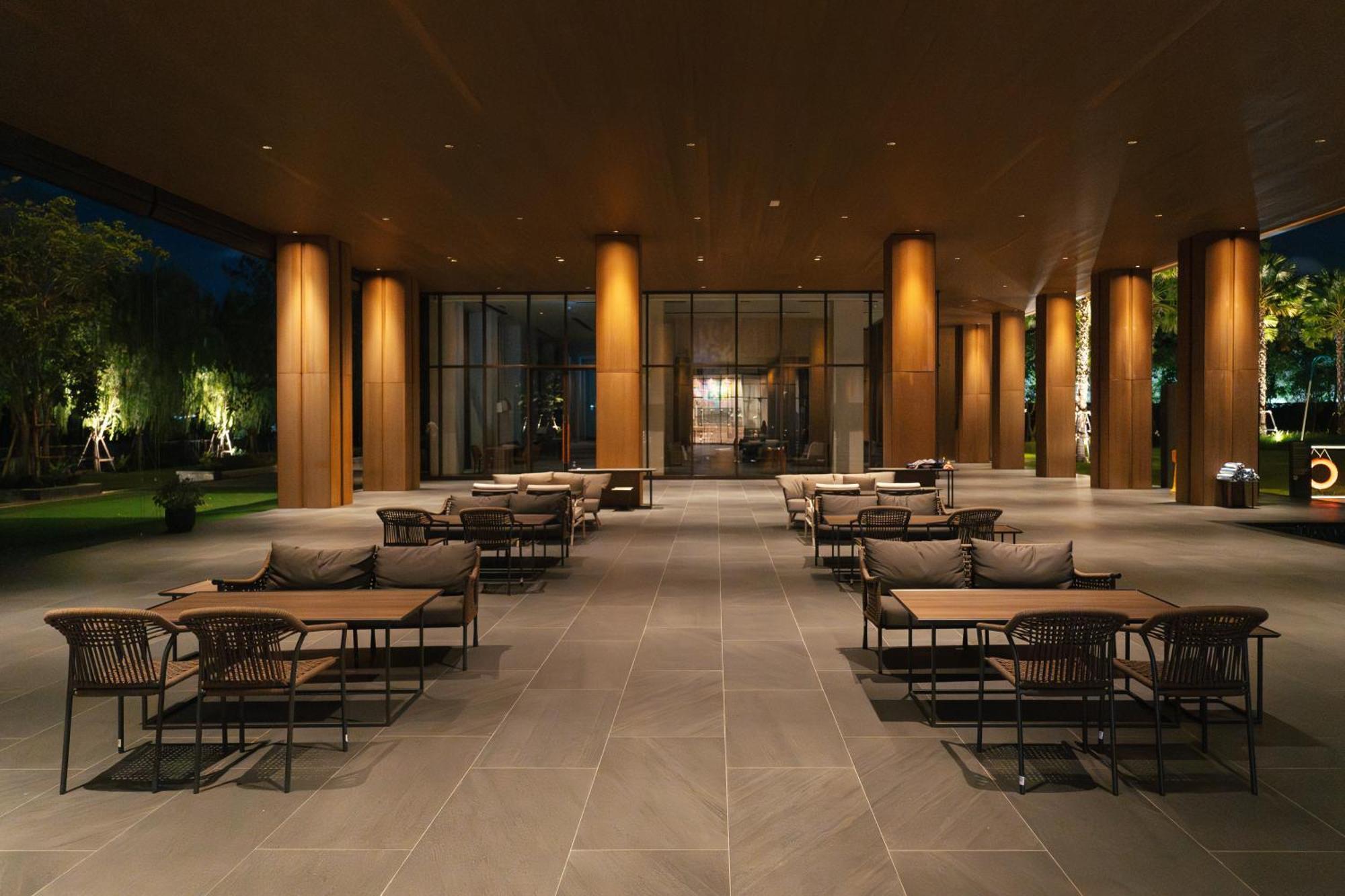 Courtyard By Marriott Bangkok Suvarnabhumi Airport Kültér fotó