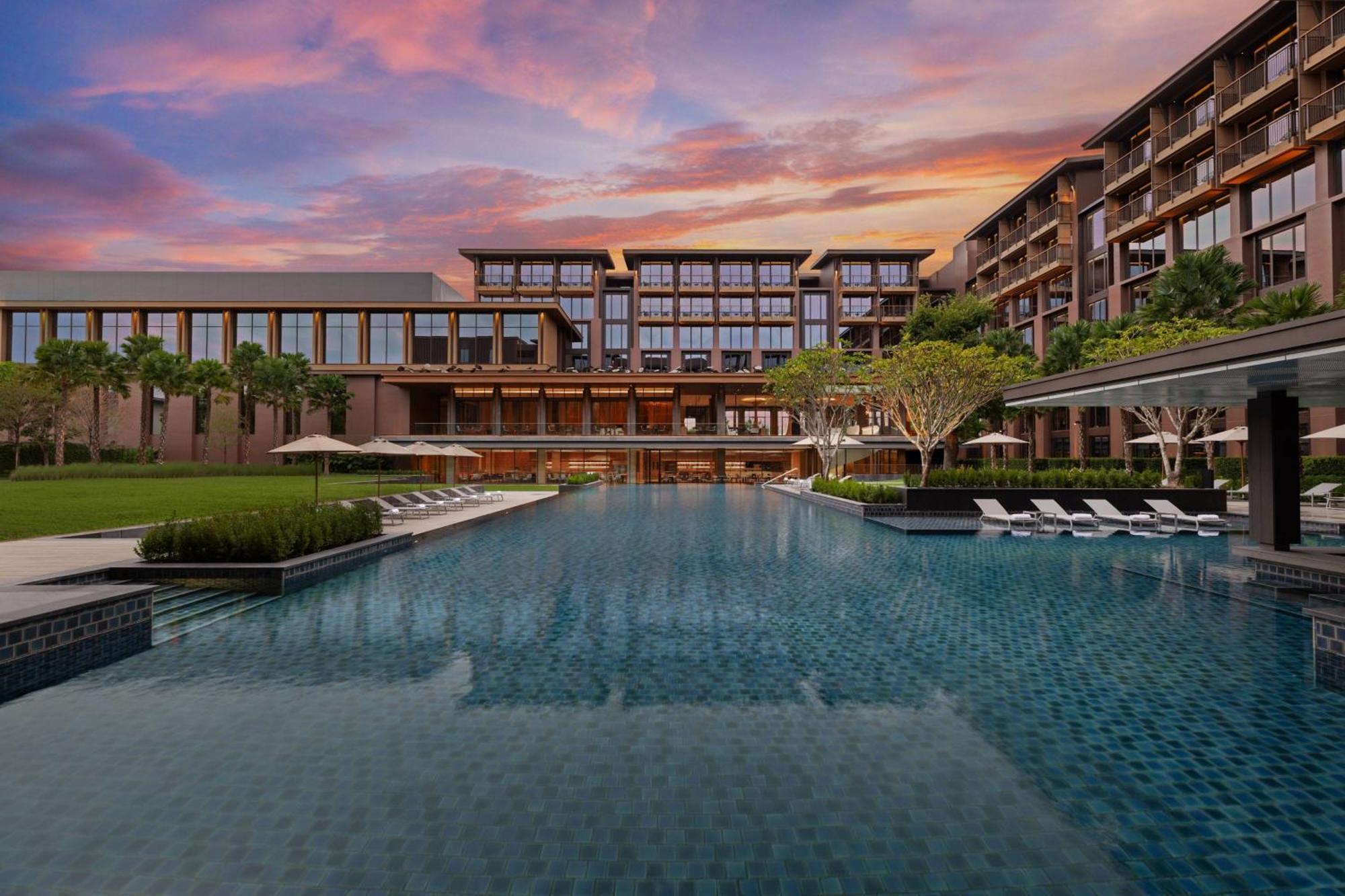 Courtyard By Marriott Bangkok Suvarnabhumi Airport Kültér fotó
